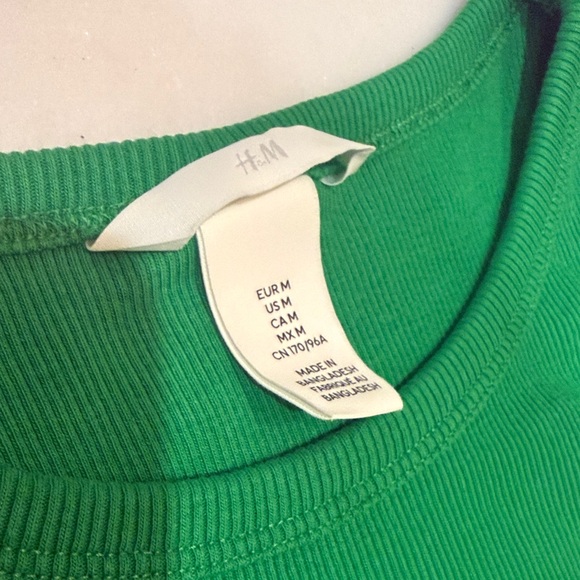 H&M Emerald Ribbed Top - Picture 2 of 3